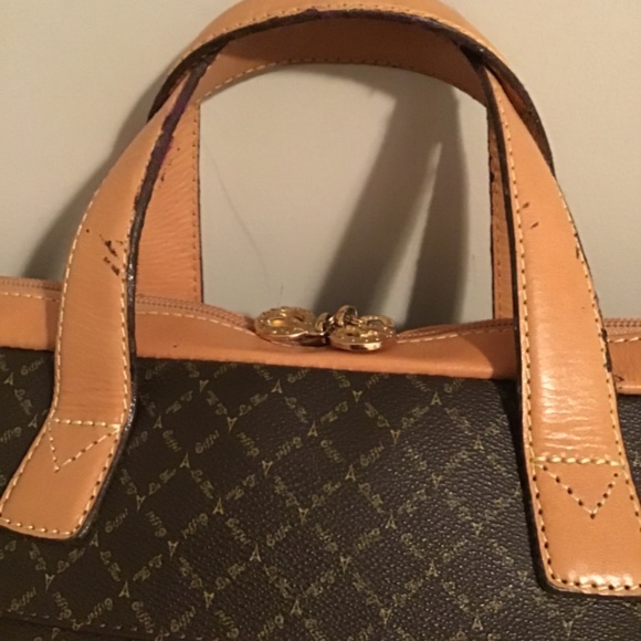 🔥LA TOUR  EIFFEL PARIS, vintage, has wear on leather see pics, gorgeous bag - Picture 11 of 16